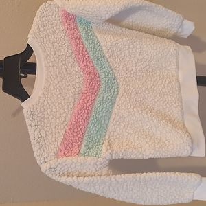 Cozy round neck top for girls